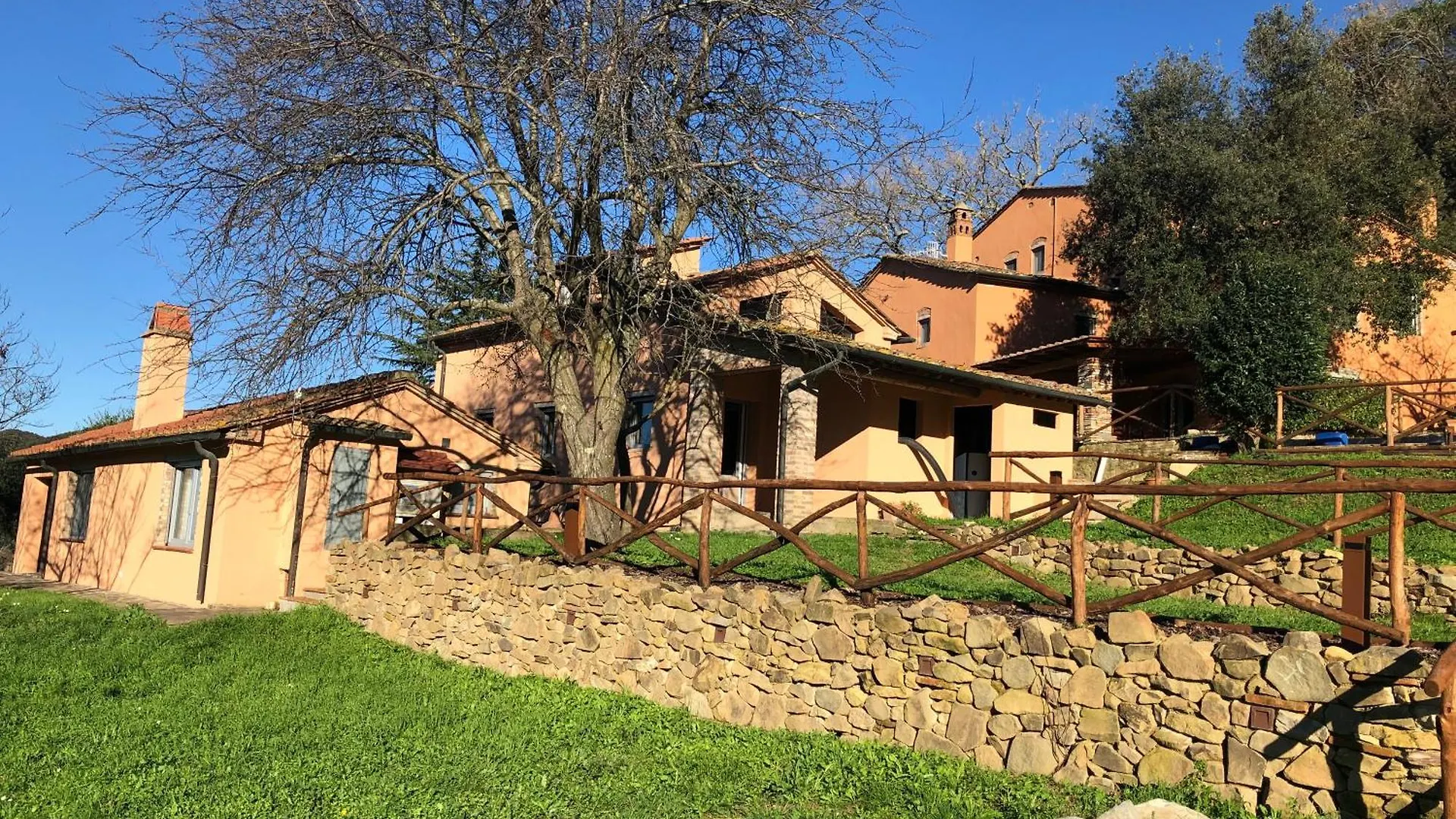 Podere Bagnoli Castagneto Carducci Lejlighedshotel